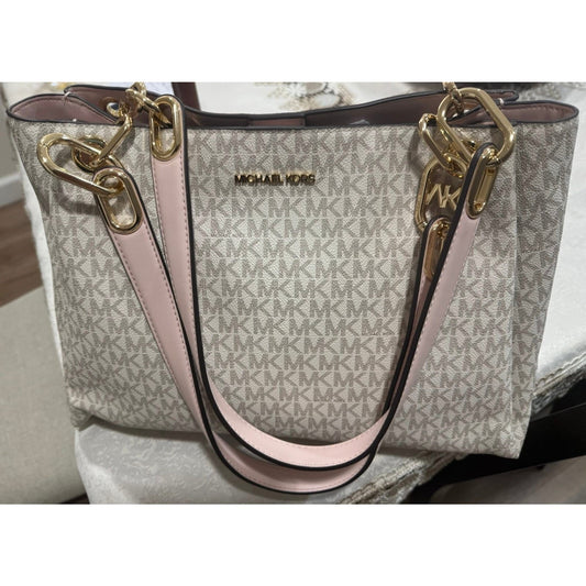 Michael Kors Trisha shoulder bag Retail Price: 628 $, Brand New with Tags