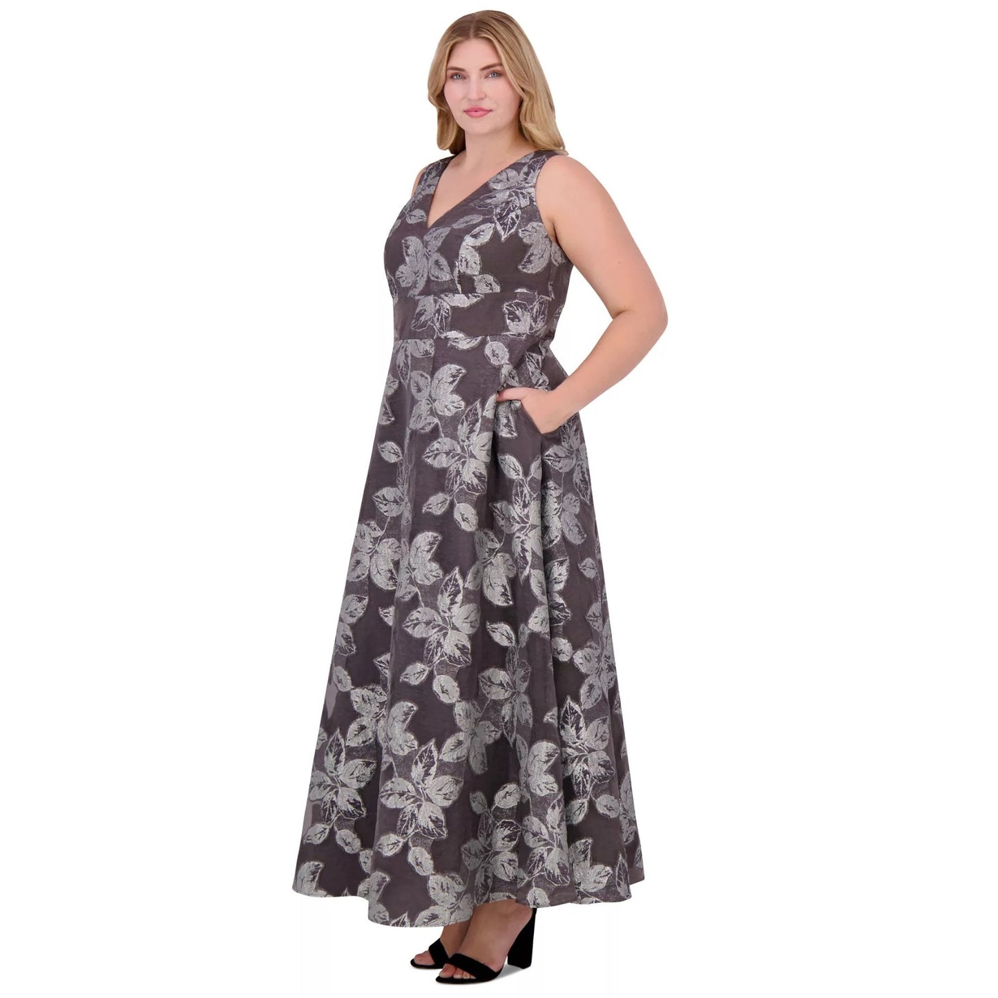Eliza J Women's Silver Metallic-Threaded Floral-Print Gown Size 16W, MSRP: 268$