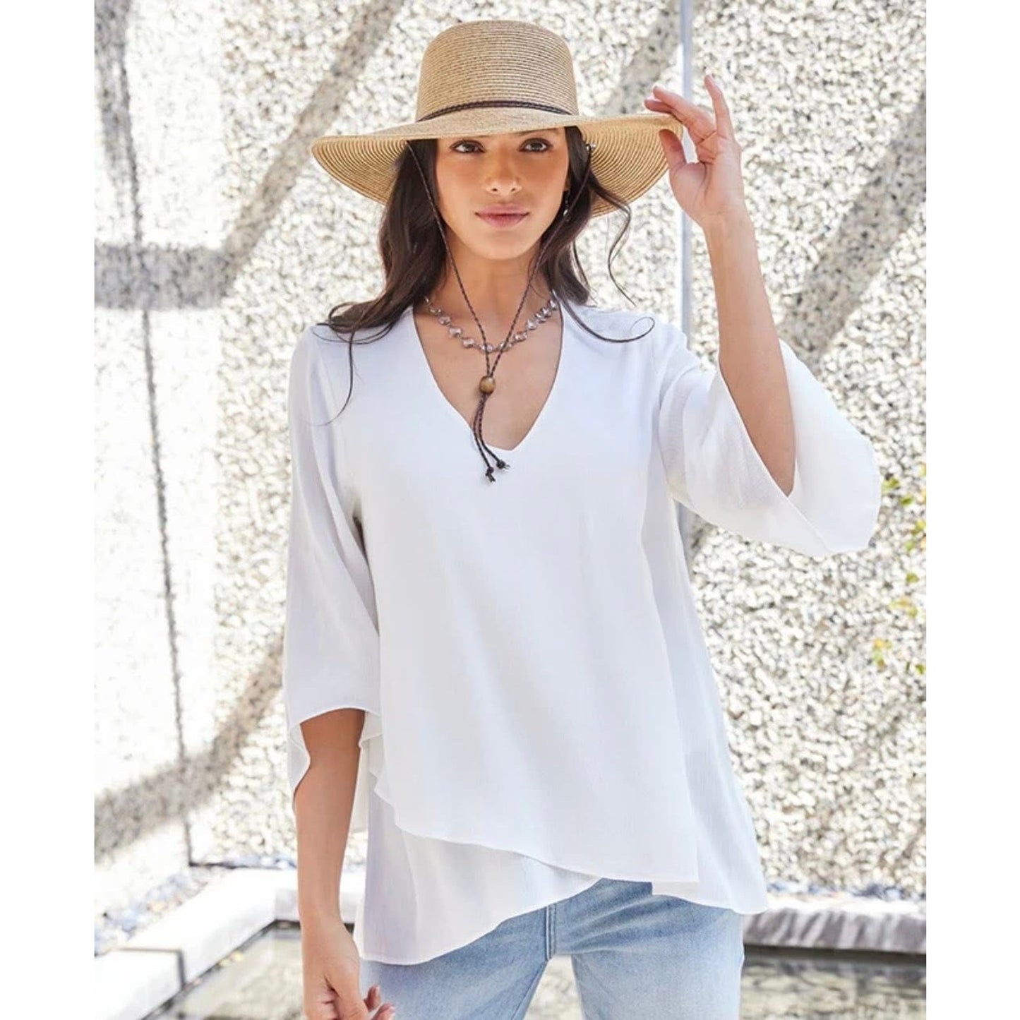 Karen Kane Elegant white flutter sleeve top, Small, NWT, Size L, MSRP: 98$
