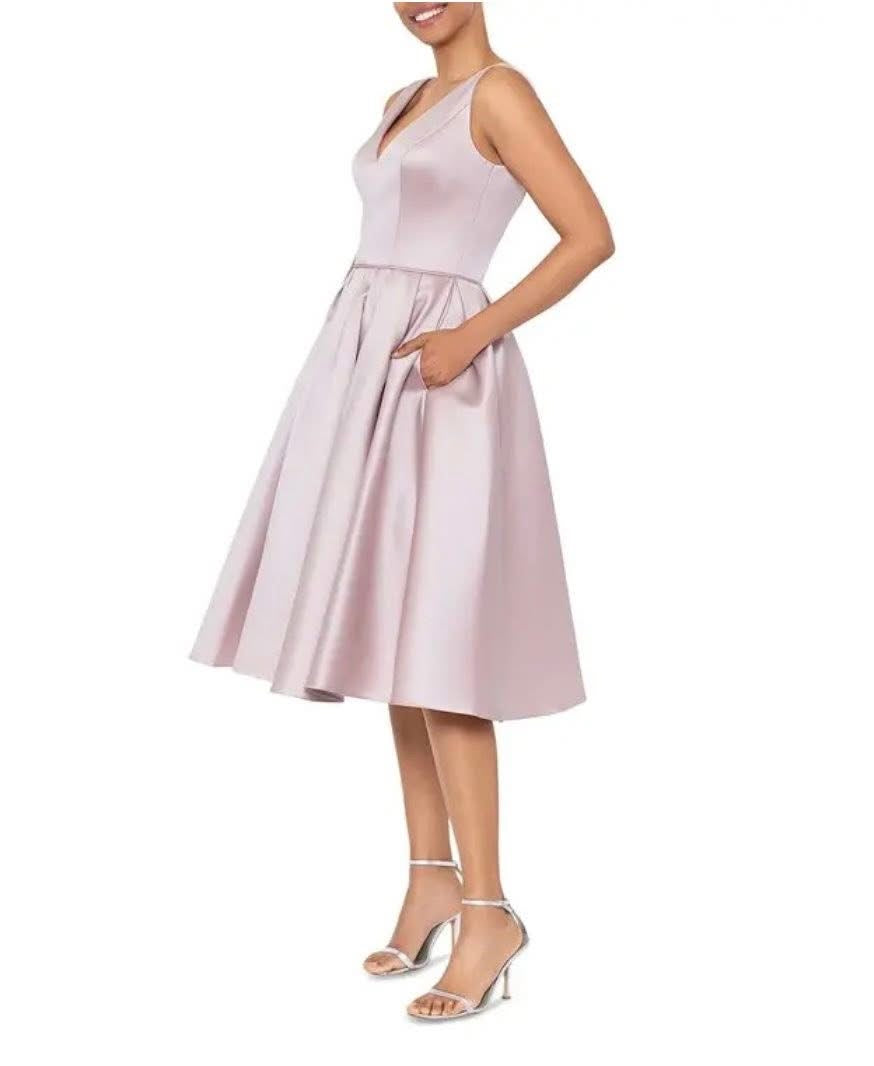 AQUA Formal Dresses & Evening Gowns , fit & flare, blush, Size 4, brand New