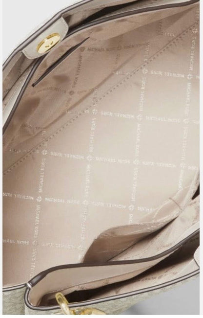 Michael Kors Trisha shoulder bag, Original Price: 628 $